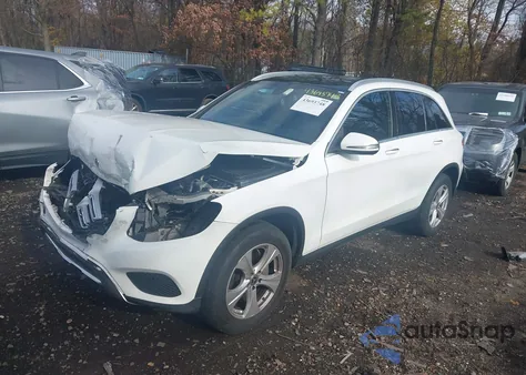 2018 Mercedes-Benz Glc 300 4Matic z USA, uszkodzony, nr VIN WDC0G4KB3JV113182
